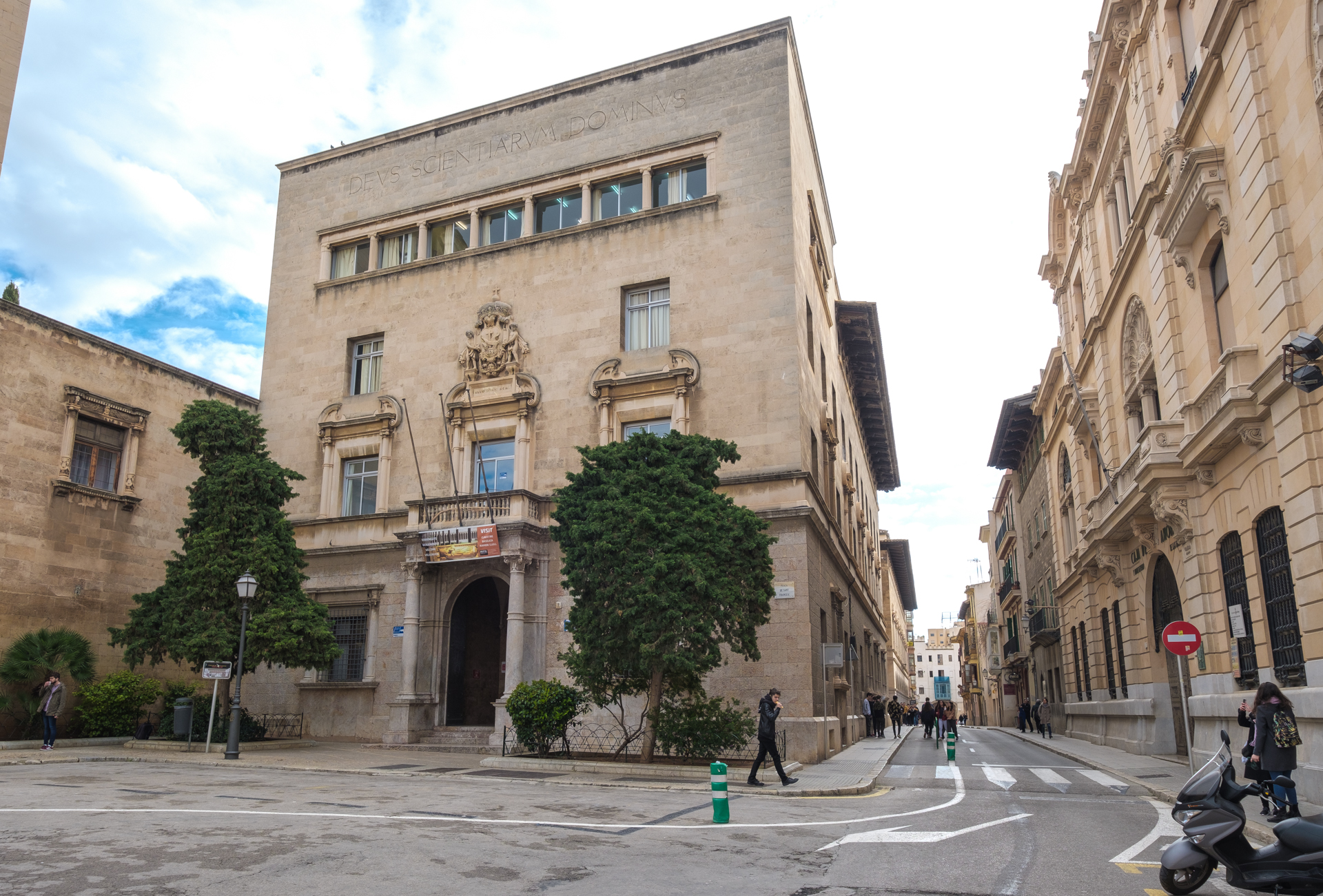 Fachada colegio Sant Francesc de Palma